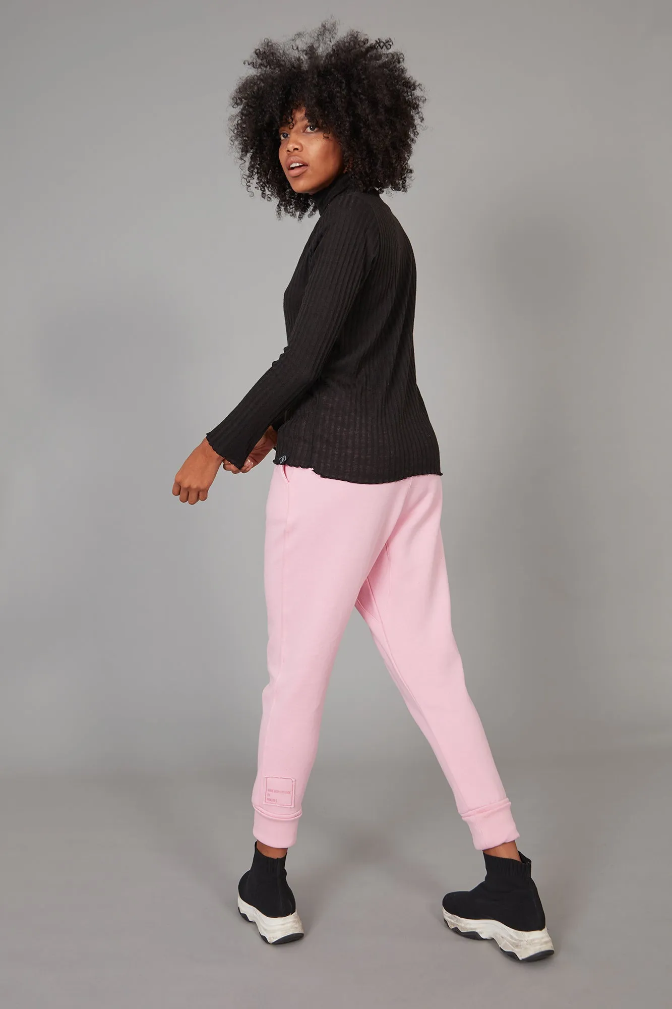 Jogger puño ancho & parches ROSA