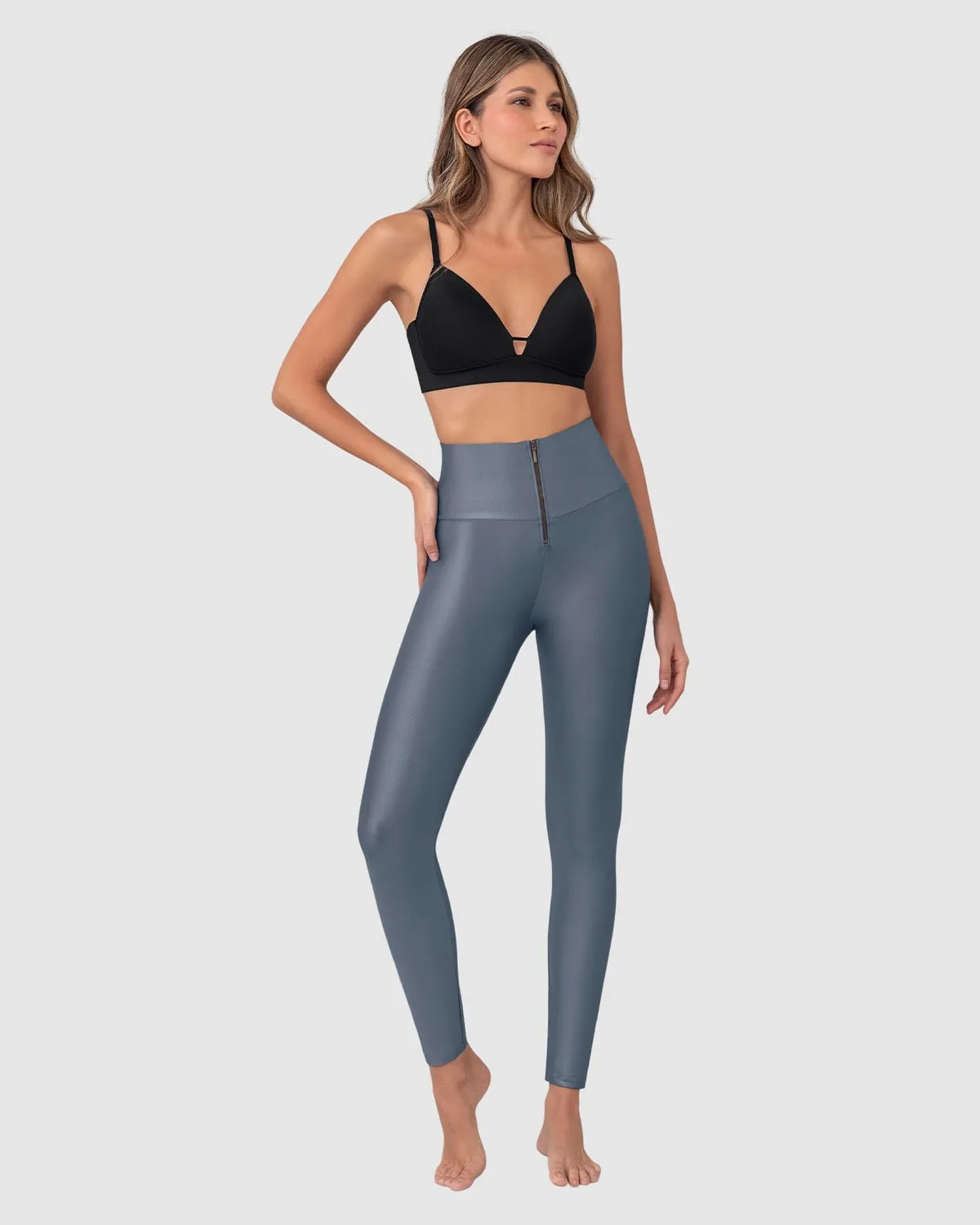 Leggings con acabado efecto cuero con compresión de abdomen