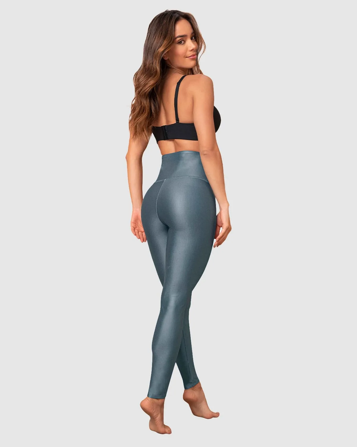 Leggings con acabado efecto cuero con compresión de abdomen