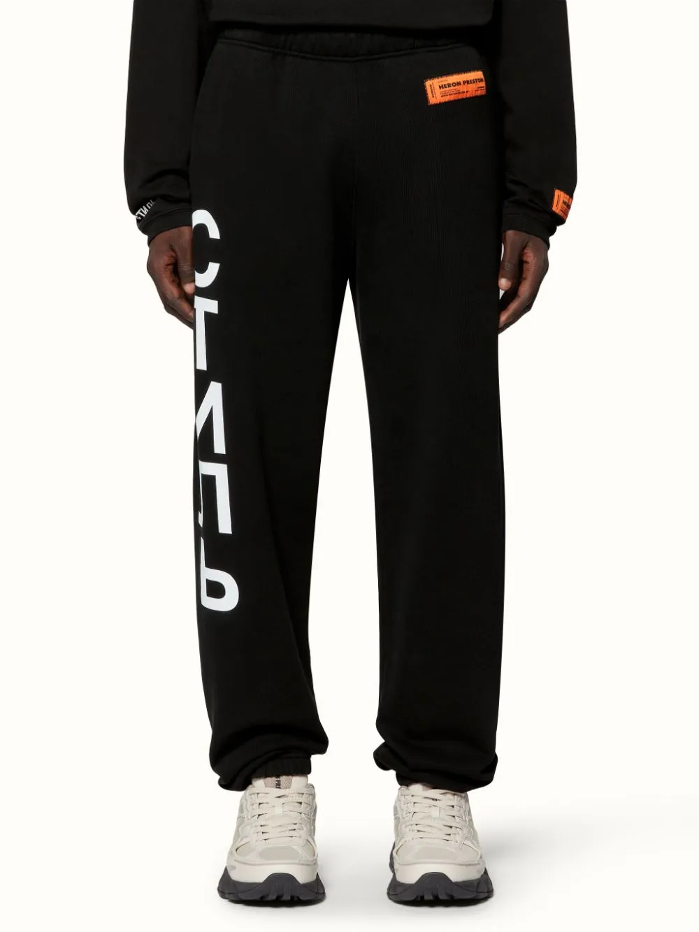 PANTALN JOGGER NEGRO CTNMB