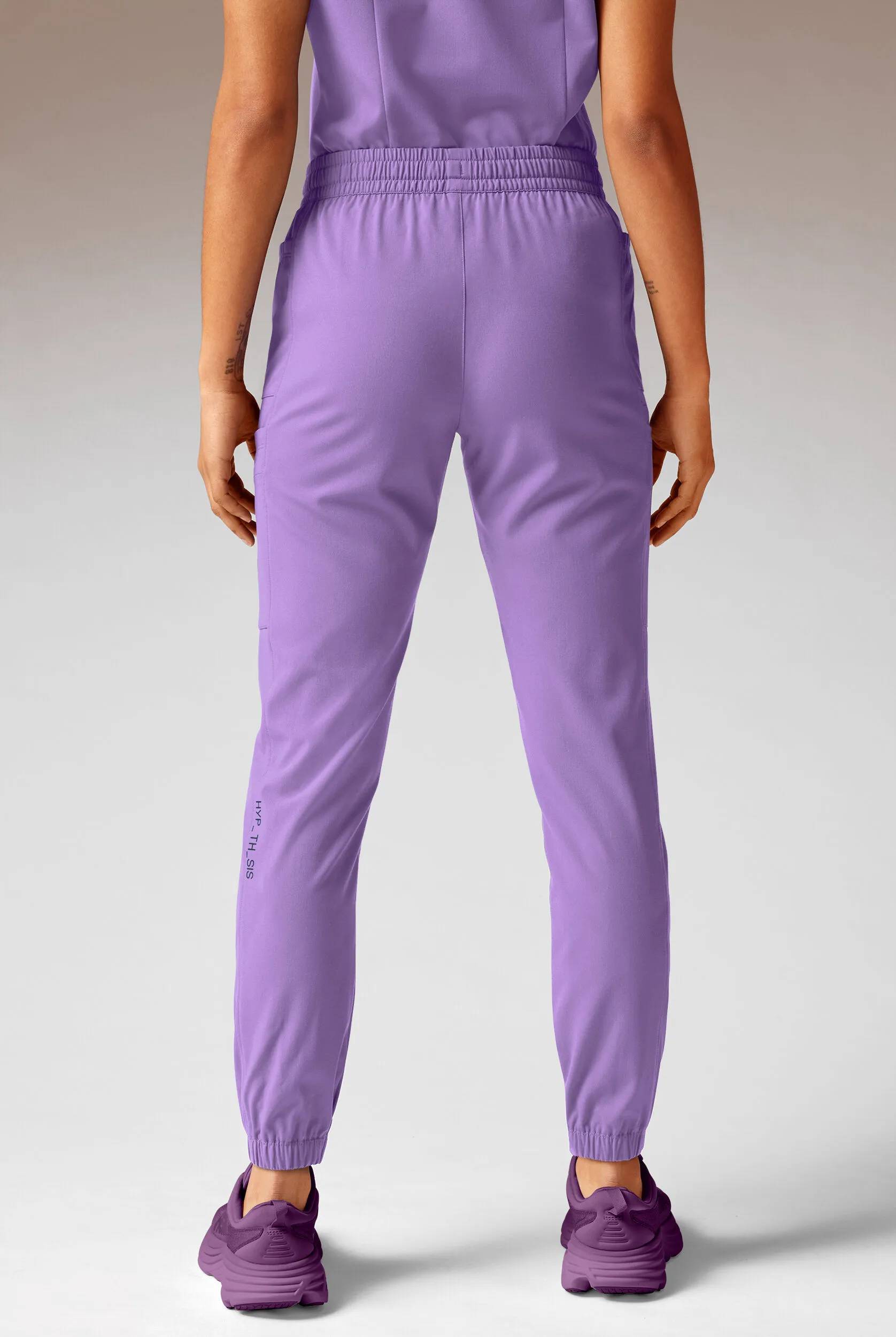 Pantalón médico Hypothesis Cache estilo jogger con 6 bolsillos para mujer