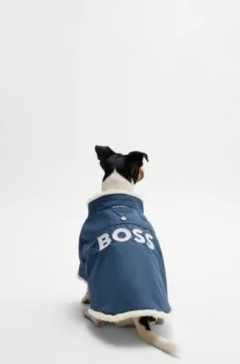 Parka para perros con logo en contraste