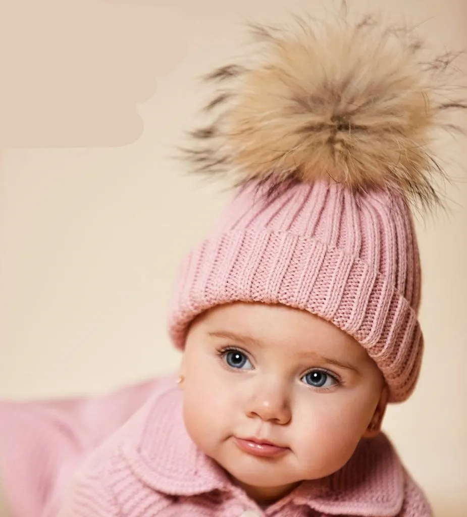 Ribbed hat with pompom in various colors