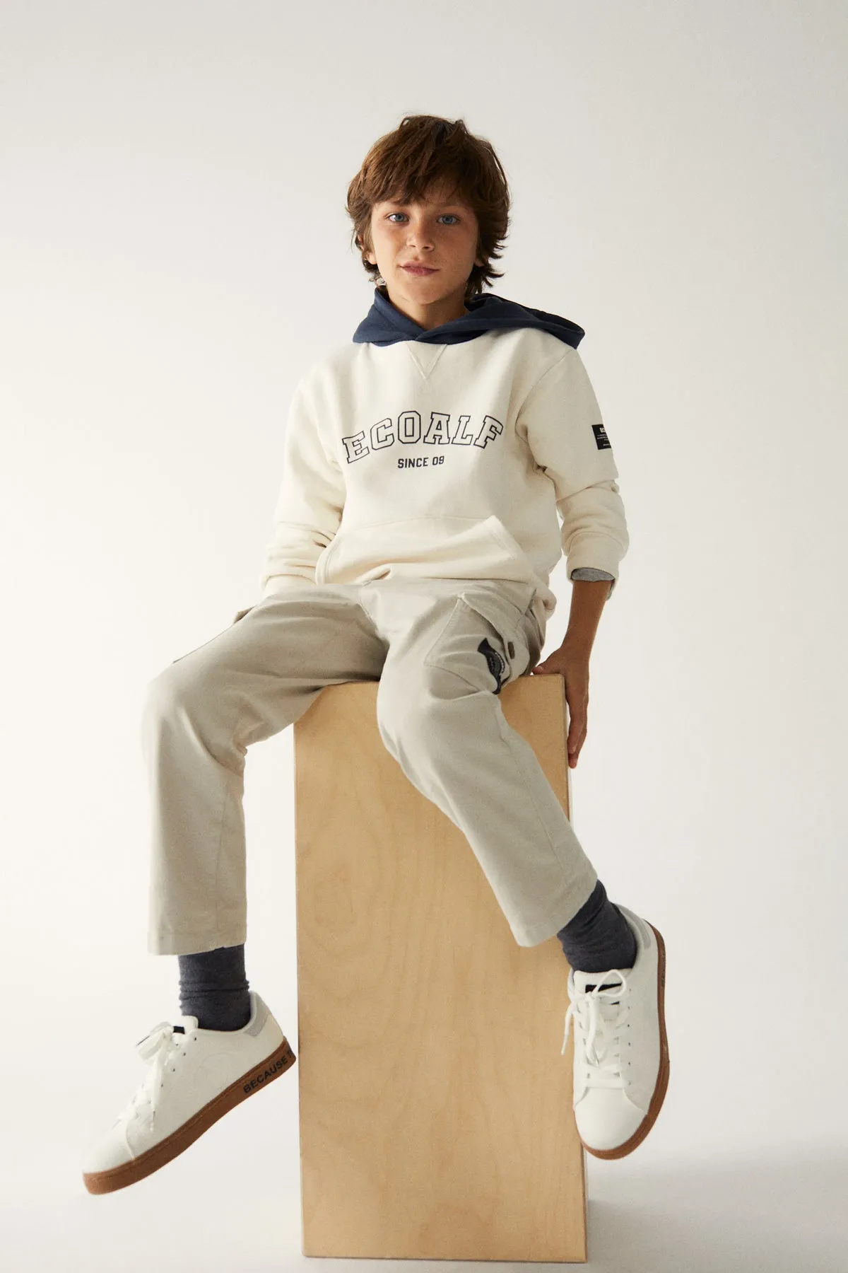 WHITE CHICOBOY SWEATSHIRT